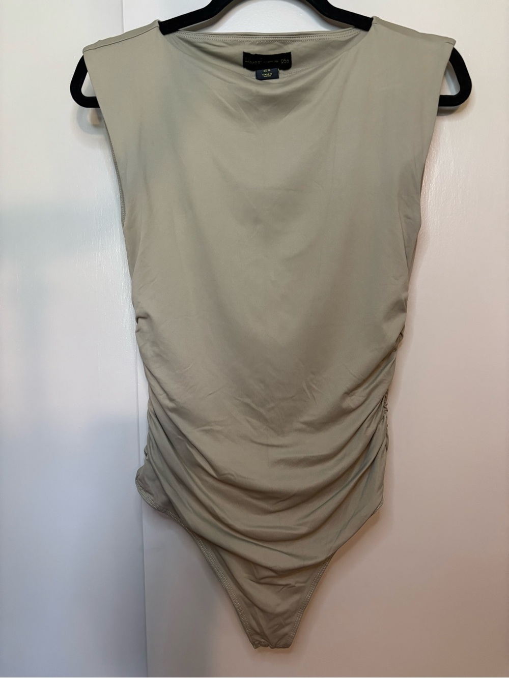 House of Harlow 1960 Sleeveless Ruched Bodysuit in Sage Gray Size M